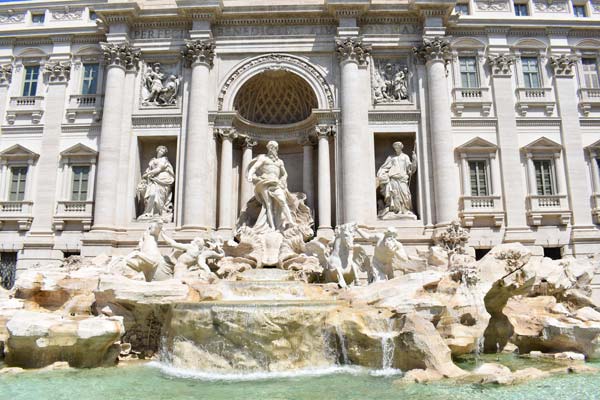 the-Trevi-Fountain