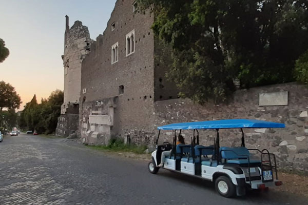 catacombe-tour-roma-golf-cart